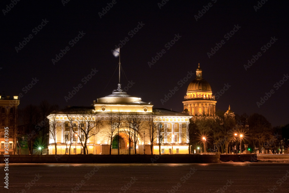 Night St. Petersburg. St. Isaac's Cathedral and the Admiralty