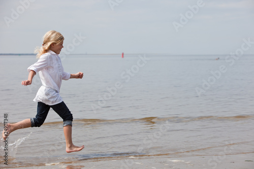 Young kid running