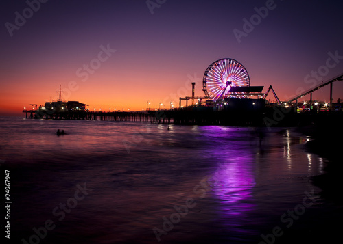 Santa Monica Pier Sunset © dustinfike
