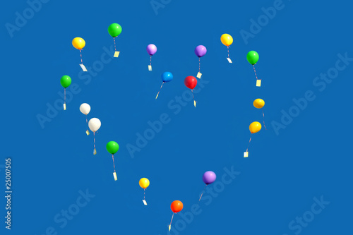 Laché de ballons en coeur