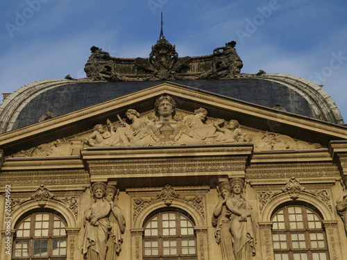 Museo del Louvre en Paris photo