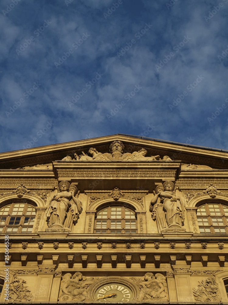 Obraz premium Museo del Louvre en Paris
