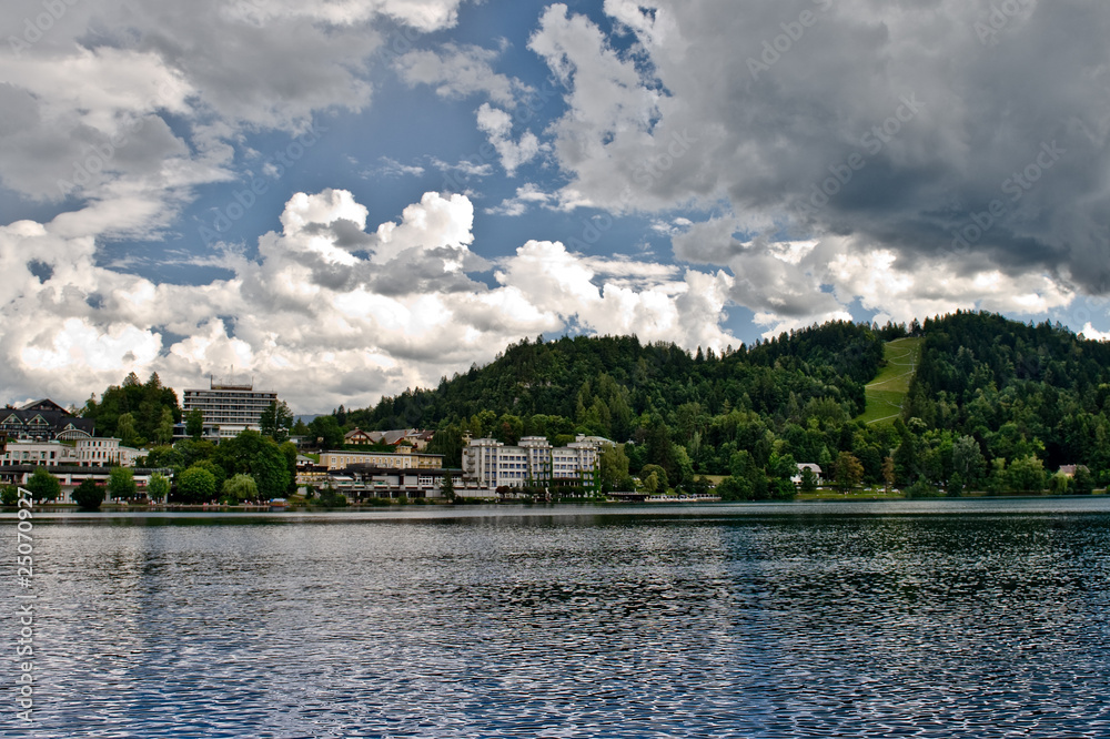 Fototapeta premium Lake and hotel