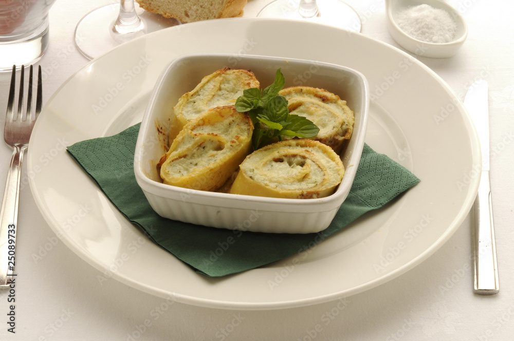 Crespelle di ricotta e menta Crespelle di ricotta e menta