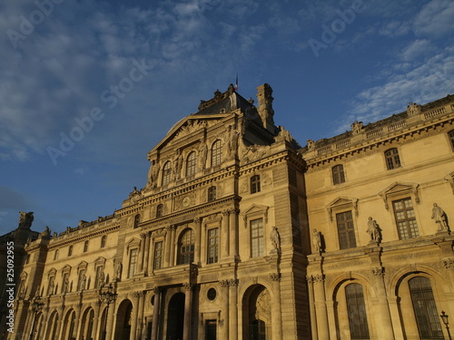 Museo del Louvre en Paris