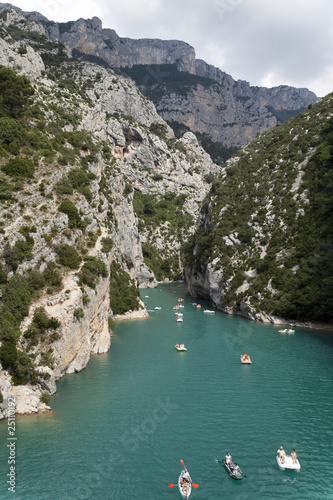 Fototapeta Naklejka Na Ścianę i Meble -  Wassersport Verdon Provence