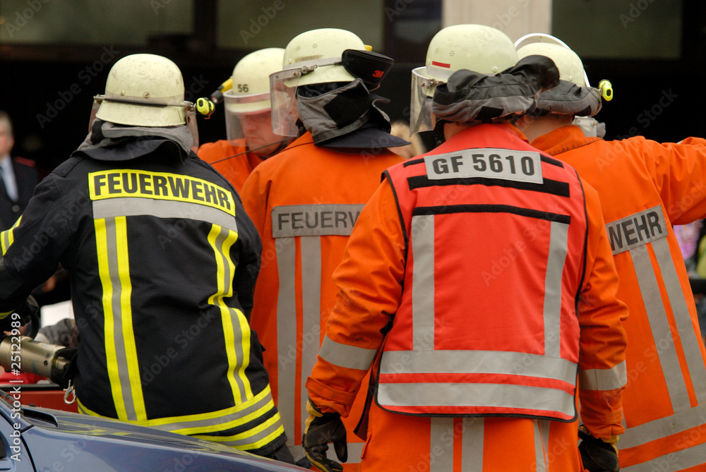 Fototapeta premium Feuerwehrmänner