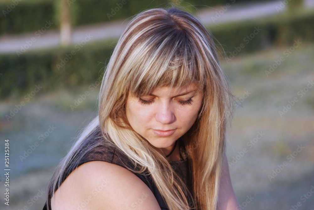 Fototapeta premium beautiful girl on nature