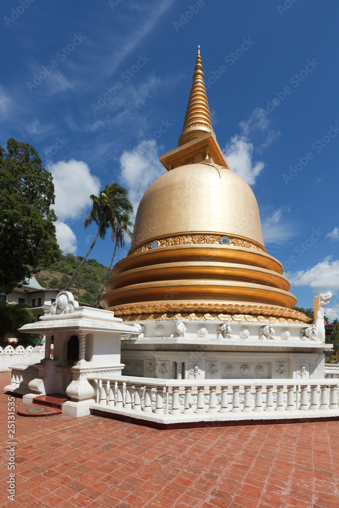 Buddhist dagoba (stupa) in Golden Temple, Dambulla, Sri Lanka Buddhist dagoba (stupa) in Golden Temple, Dambulla, Sri Lanka