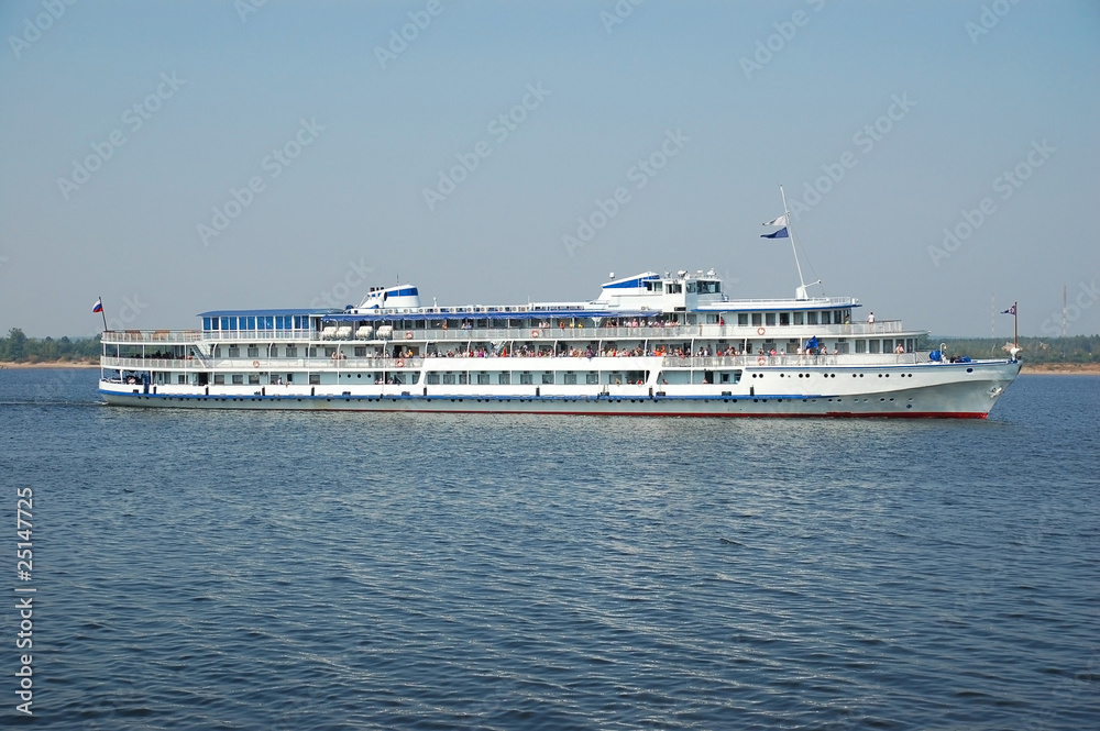 White river cruise boat