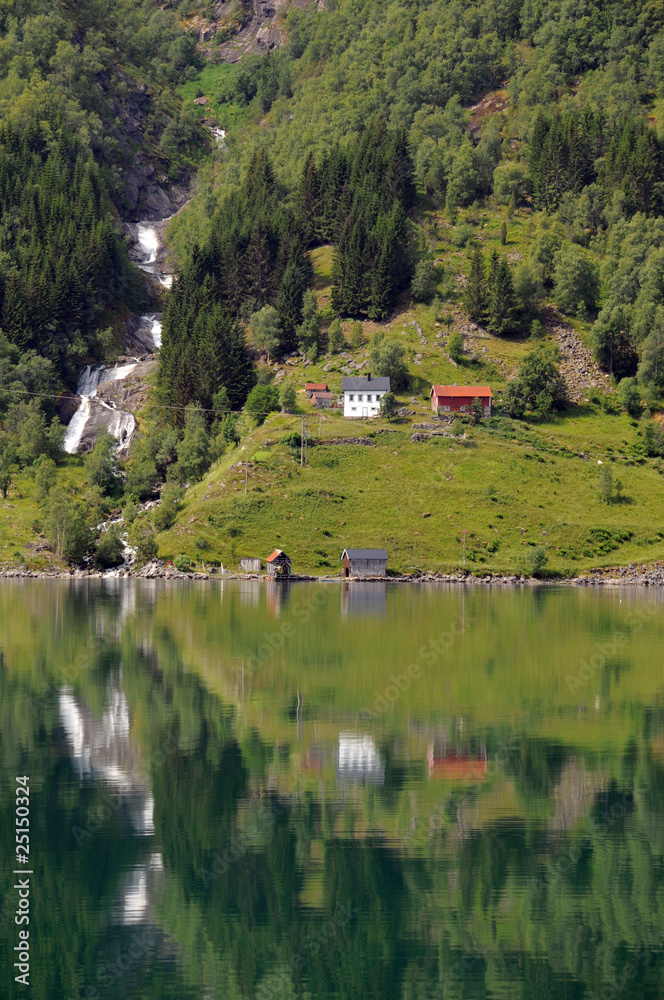 Fototapeta premium Reflections in Fjaerlandsfjord, Norway