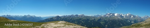 Fototapeta Naklejka Na Ścianę i Meble -  Les Hautes-Alpes