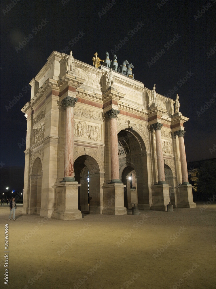 Arco del Triunfo del Louvre en Paris