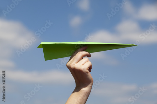 Fototapeta Naklejka Na Ścianę i Meble -  green paper plane