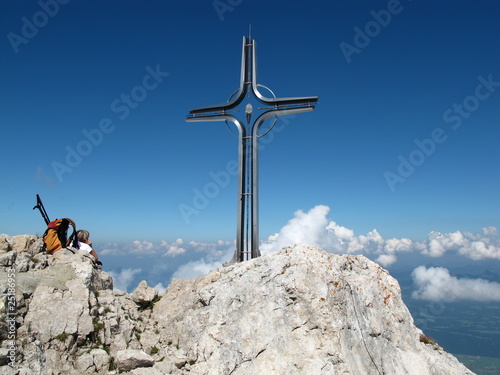 gipfelkreuz am hohen göll
