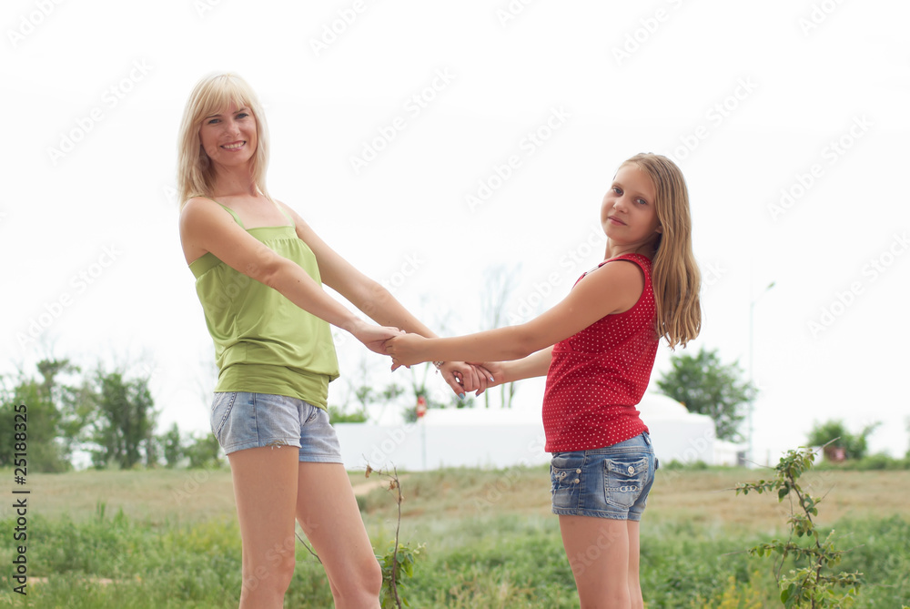 Fototapeta premium Mum with a daughter