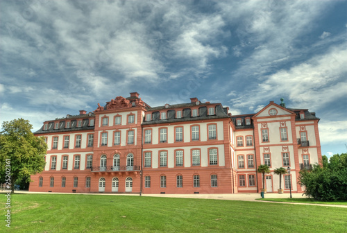 Wiesbden Biebrich Schloss Westflügel