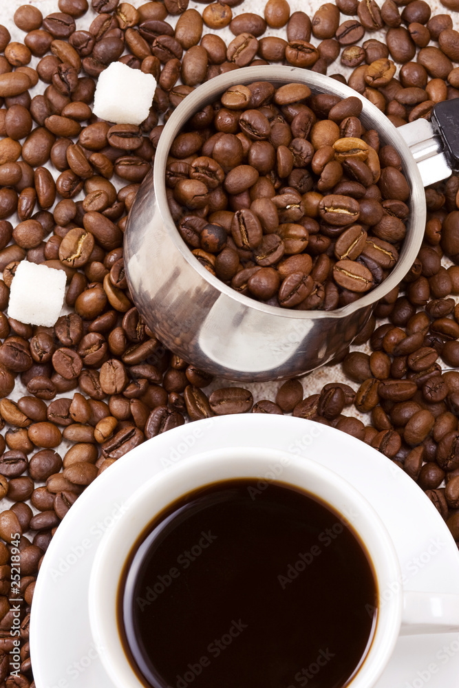 Fototapeta premium silver pot and cup of coffee