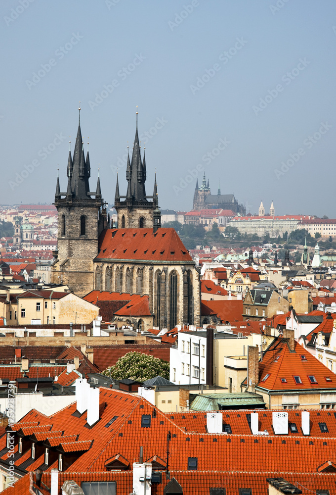 Obraz premium Prag, Stadtansicht und Skyline vom Pulverturm