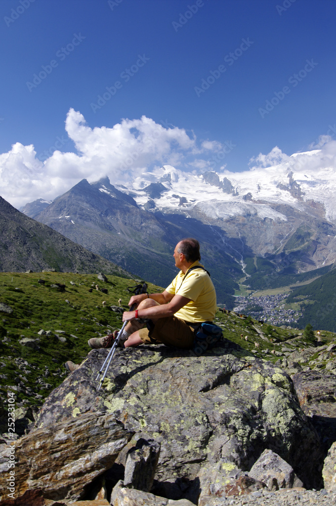 Wandern zwischen Zermatt und Saas Fee