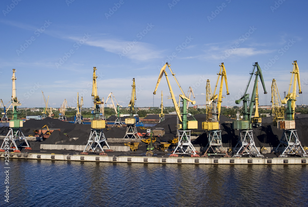 Industrial freight port