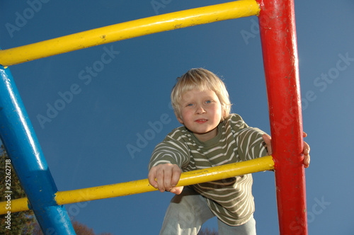 Auf dem Spielplatz © Schiddrigkeit