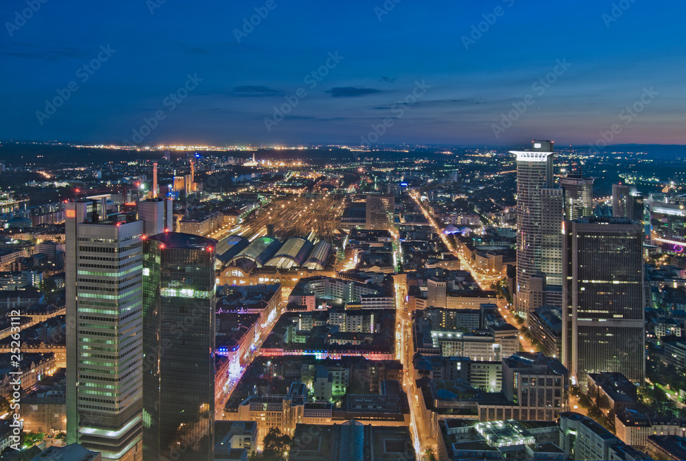 Obraz premium Frankfurt Maintower