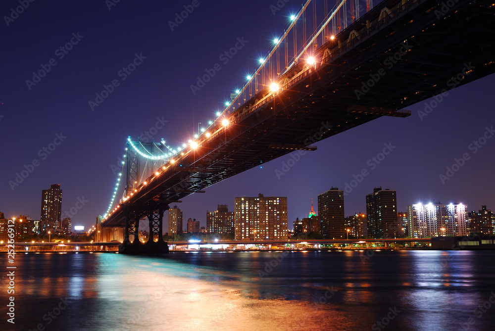 Fototapeta premium New York City Manhattan Bridge