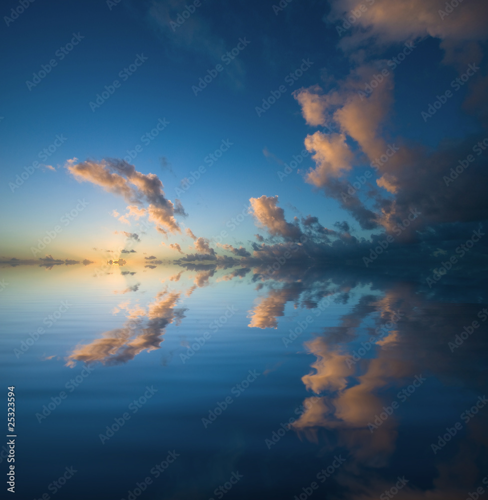 reflet mer nuage océan couché soleil romantique reflet mer nuage océan couché soleil romantique