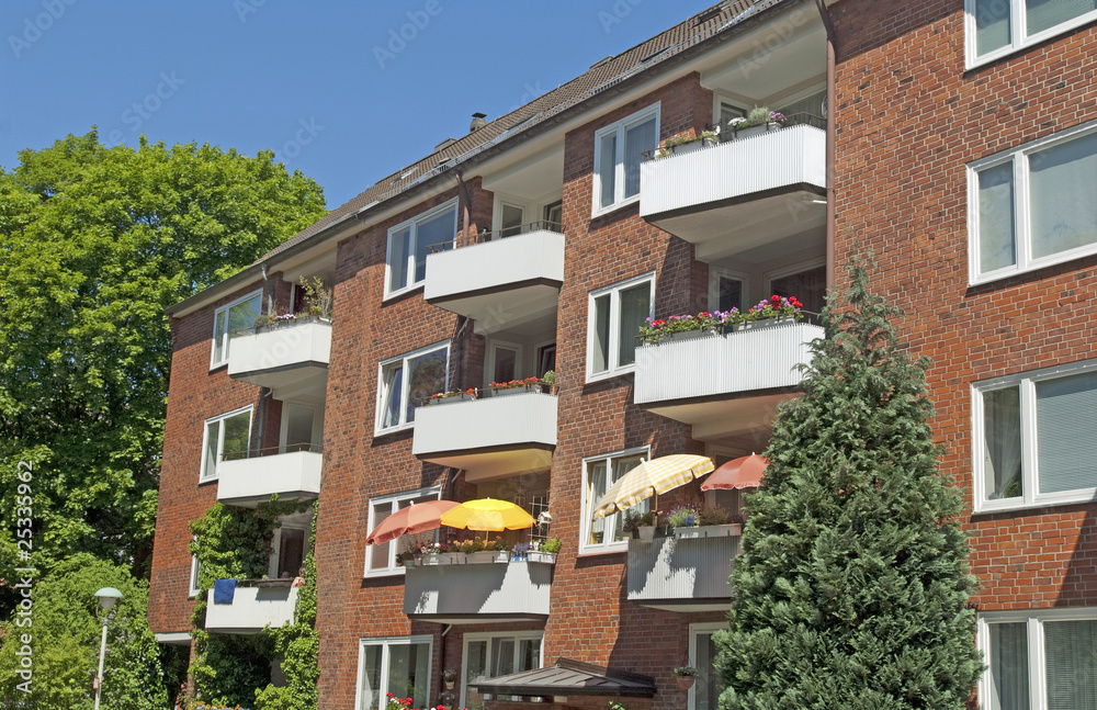 Fototapeta premium Wohngebäude in der Kieler Innenstadt
