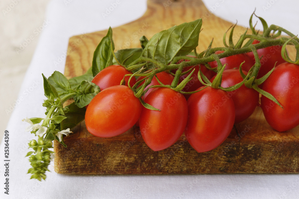 tomatoes tomatoes