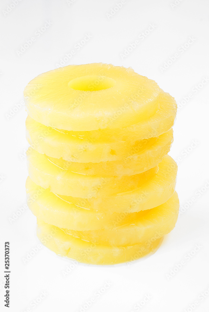 Canned pineapple