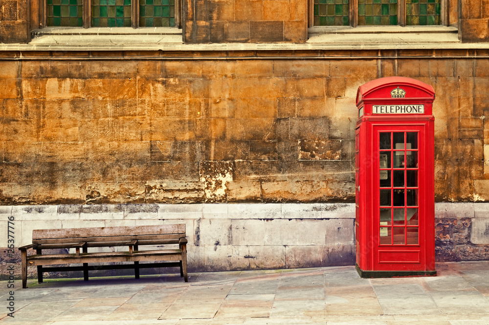 Fototapeta premium Traditional old style UK red phone box in London.