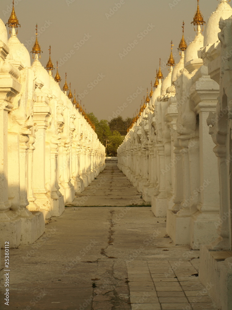 Obraz premium Kuthodaw-Pagode