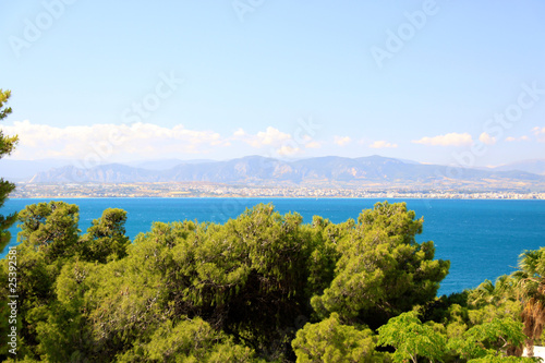Fototapeta Naklejka Na Ścianę i Meble -  Beautiful sea coast in Greece