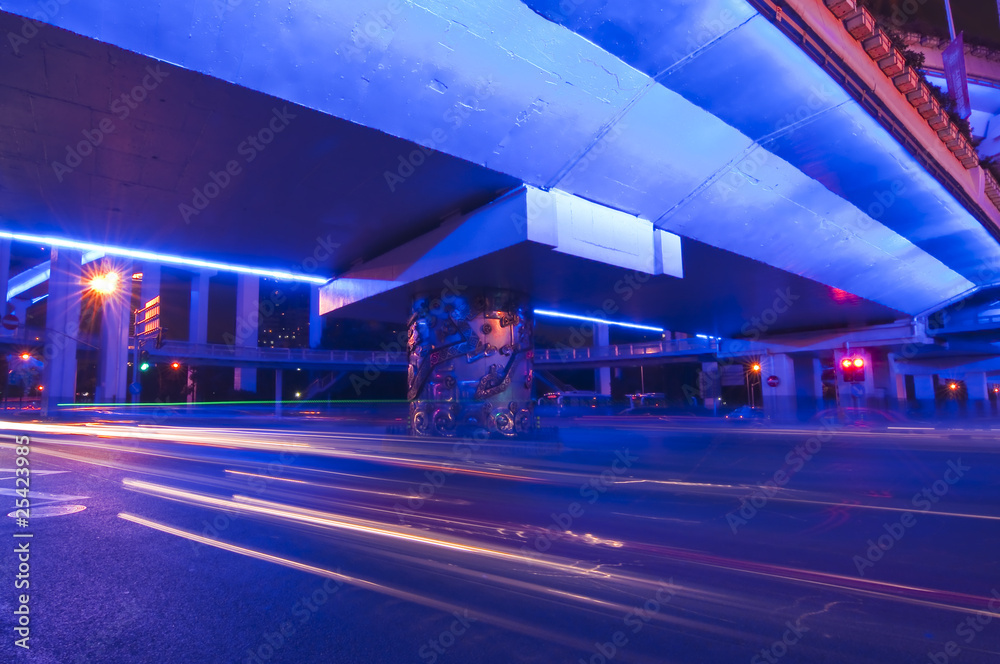Yanan elevated road de nuit à Shanghai - China Yanan elevated road de nuit à Shanghai - China