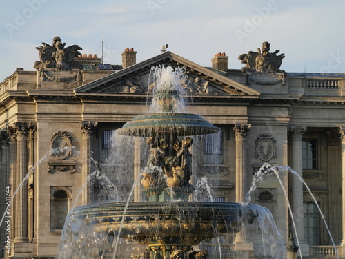 Plaza de la Concordia en París photo