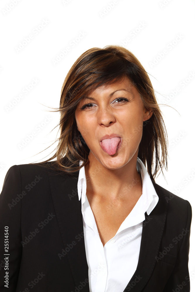 giovane, bella ragazza con fuori la lingua