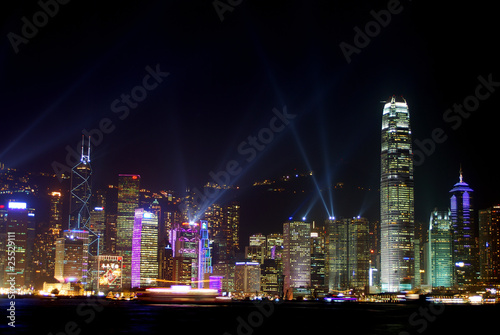 Night light show, Kowloon, Hongkong © nyiragongo