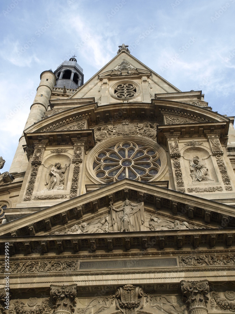 Iglesia de Saint Etienne du mont en Paris