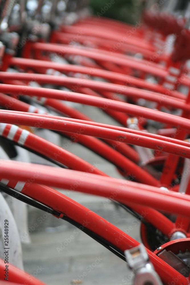 Fahrräder im Fahrradständer