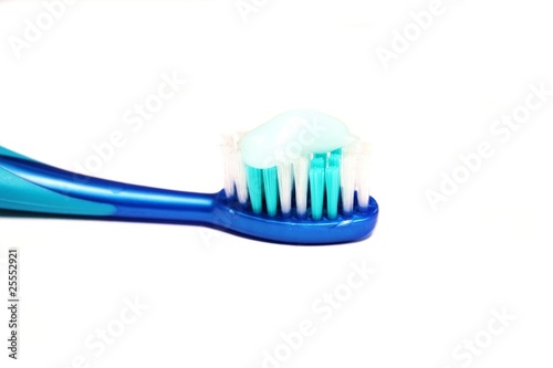 blaue Zahnbürste für Kinder