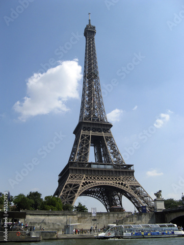 Tour Eiffel Paris © Irisa