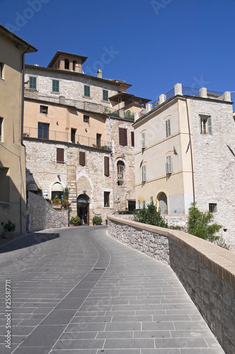 Alleyway. Assisi. Umbria. © Mi.Ti.