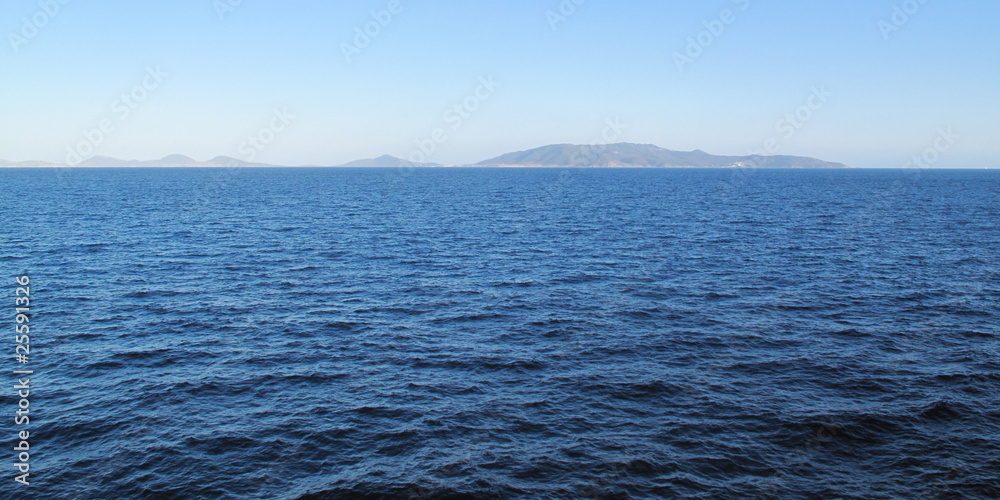 Obraz premium isola dell'Asinara dal traghetto