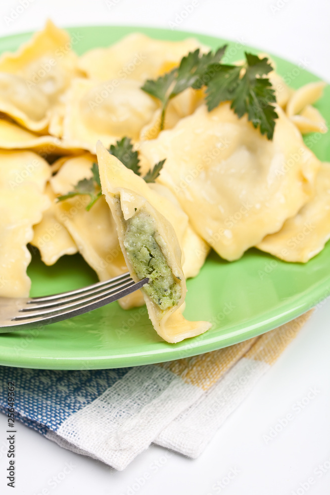 stuffed spinach and ricotta pasta