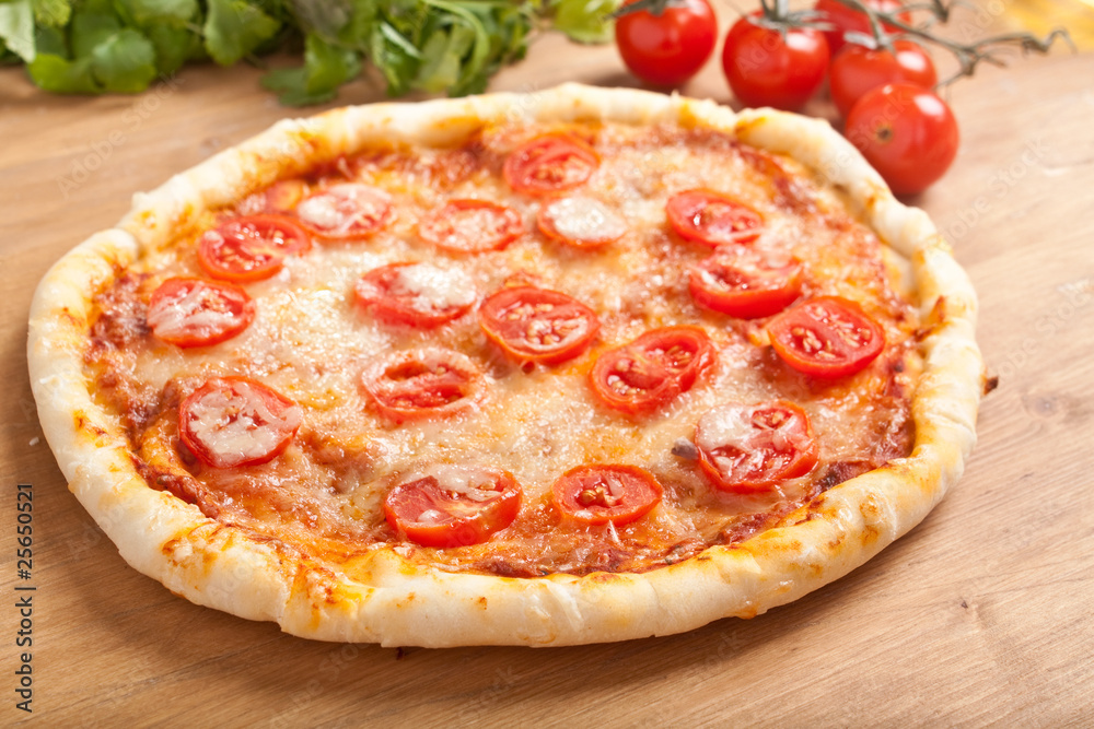 cheese and cherry tomato pizza