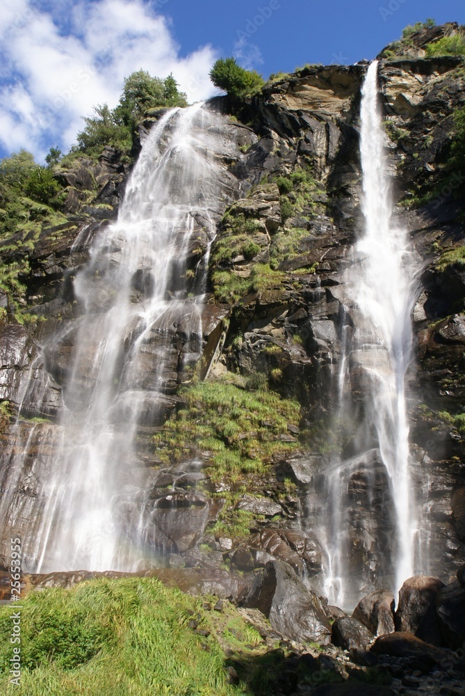 Obraz premium wasserfall