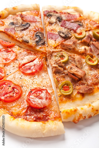 sliced pizza
