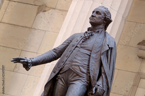 New York - George Washington Memorial photo